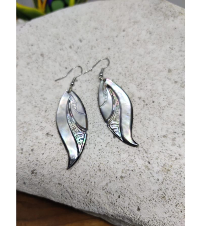 Boucles d'Oreilles Nacre Gravée Tahiti Taille cm